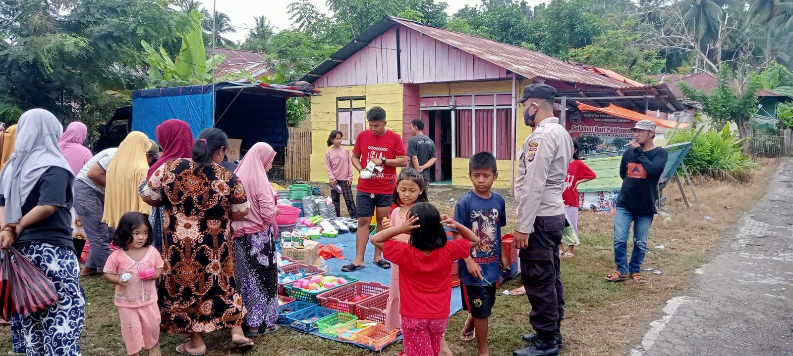 Patroli Dialogis Polsek Balantak Hadirkan Polri Ditengah  Masyarakat