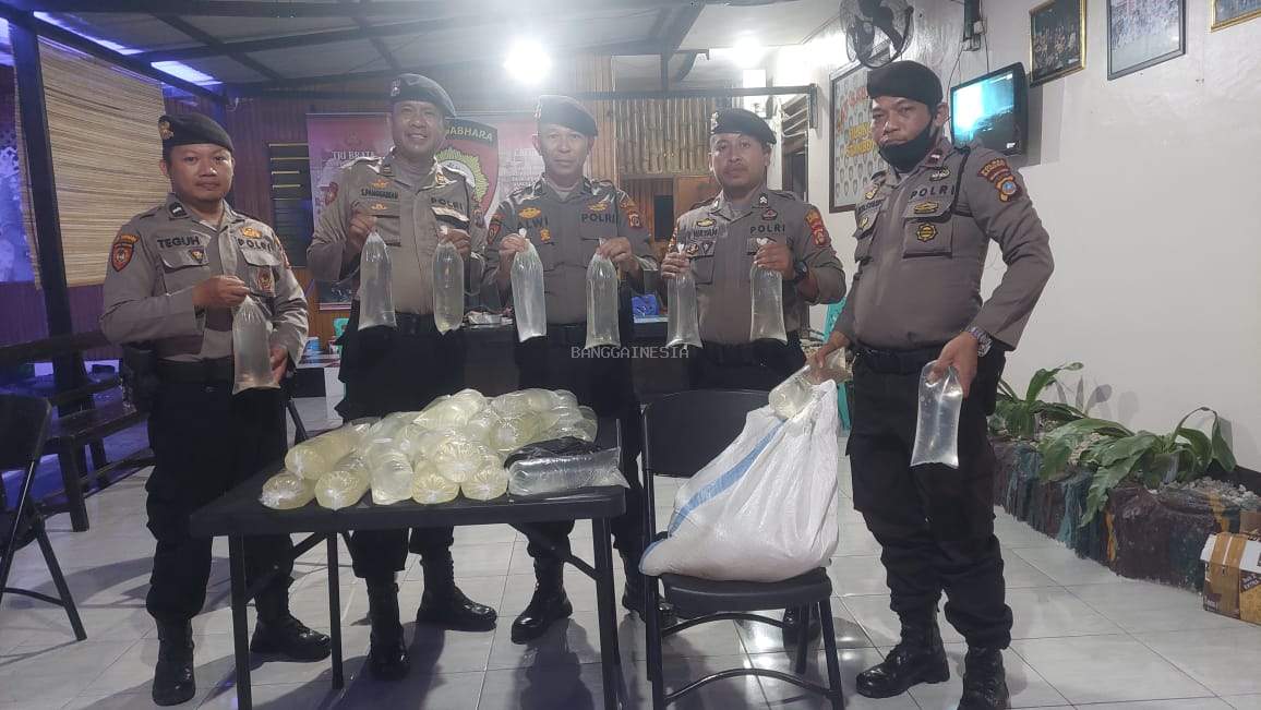 Puluhan Liter Cap Tikus Diduga Stok Perayaan Tahun Baru Berhasil Diamankan Polisi