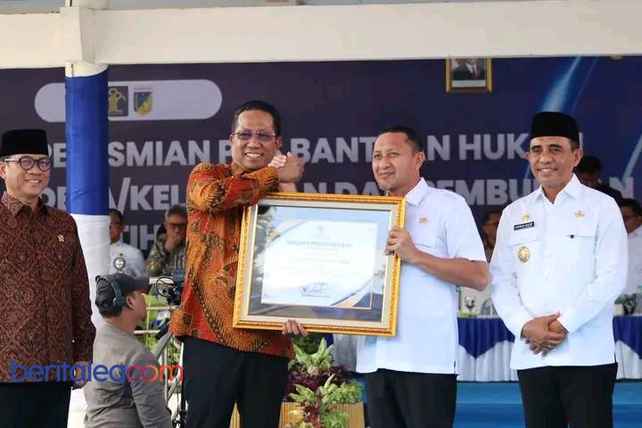 Bupati Ilham Lawidu Hadiri Peresmian Posbakum Desa, Warga Sulteng Dimudahkan Akses Bantuan Hukum